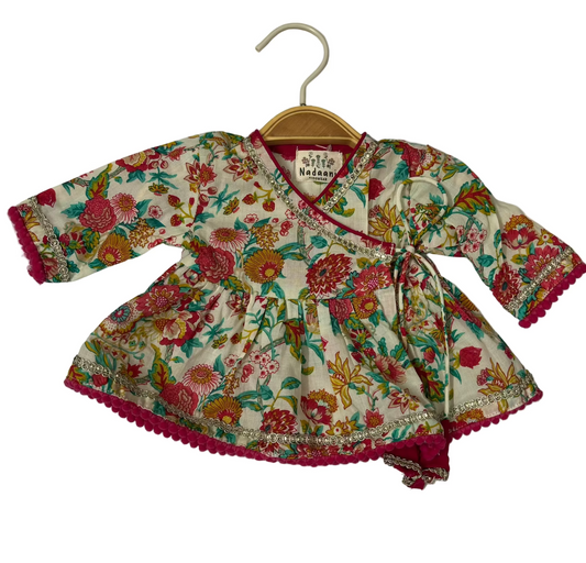 White bloom baby's skirt set